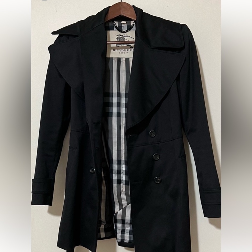 Burberry black trench coat - Picture 5 of 7